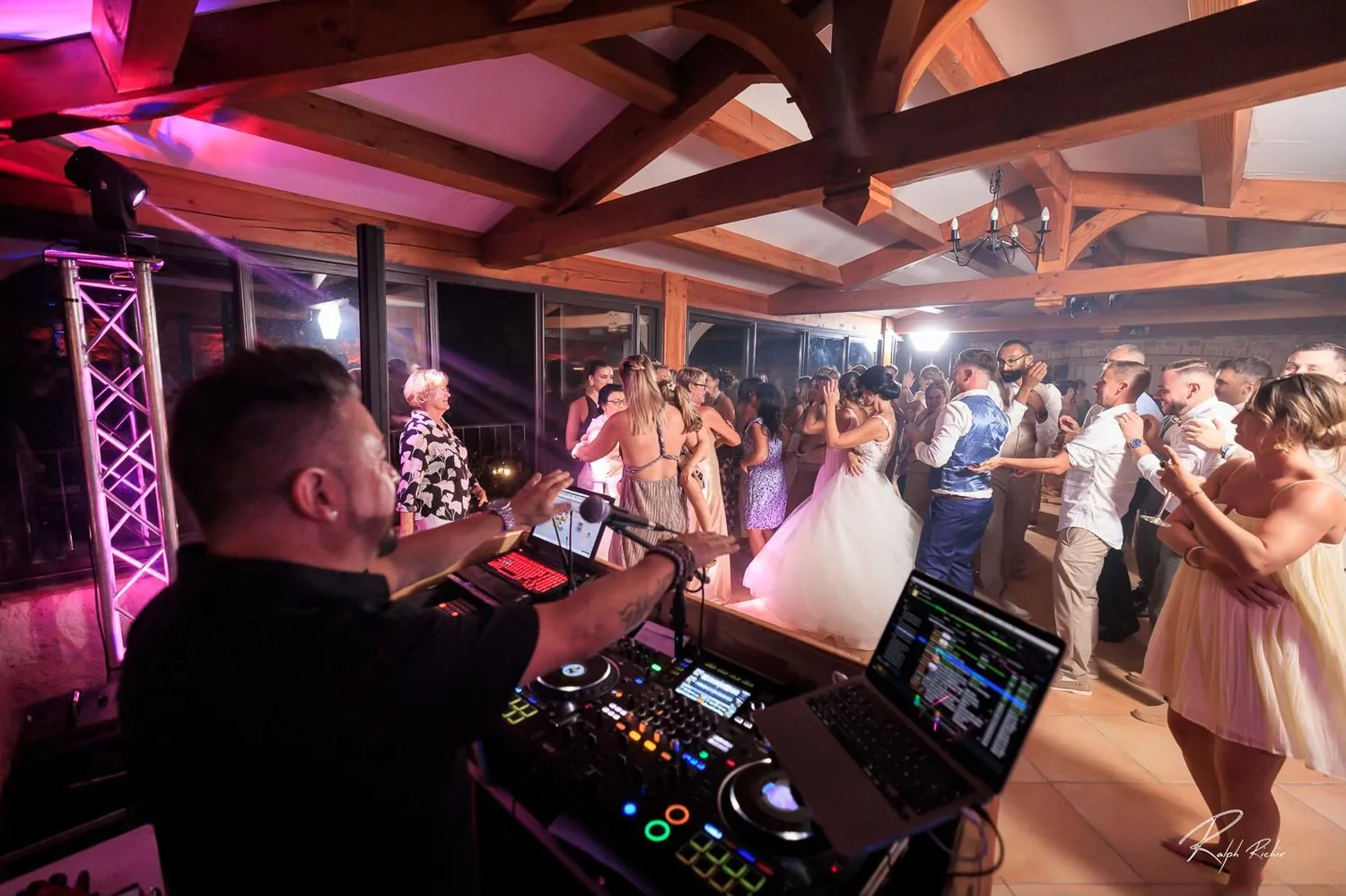 Ouverture de bal d'un mariage animée par Grom Warez